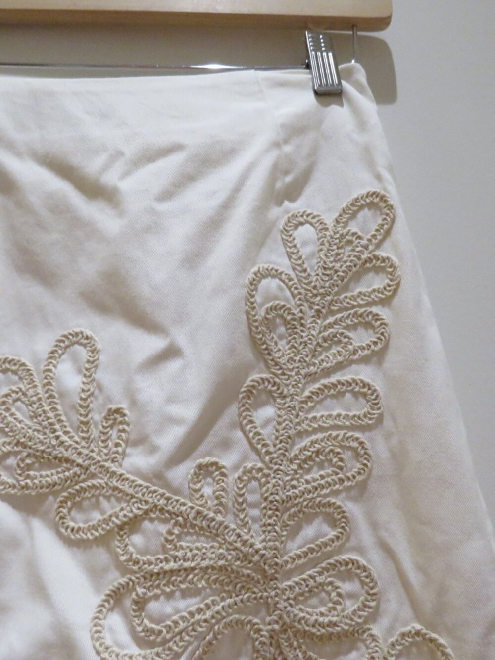 MAJE Janetty Embroidered High Waist Cotton Mini Skirt Cream Coastal Quiet Luxury - Picture 8 of 14